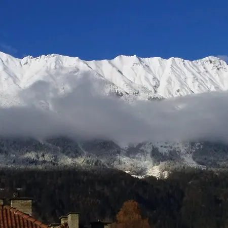Grosse Exklusive Mit Balkon Und Fantastischer Aussicht Auf Bergwelt Inkl Privatem Parkplatz Mit E-ladestation *
